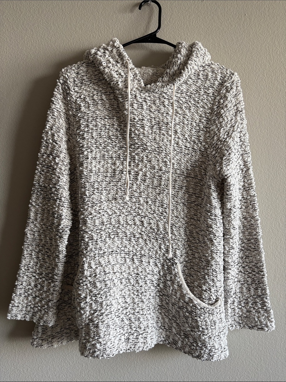 Altar'd State Boucle Hoodie Pullover White Gray Pullover Oversized Size M